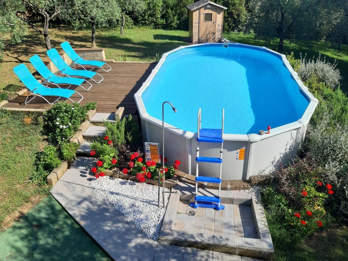 Il Fienile Del Colle Villa Pescia Luaran gambar