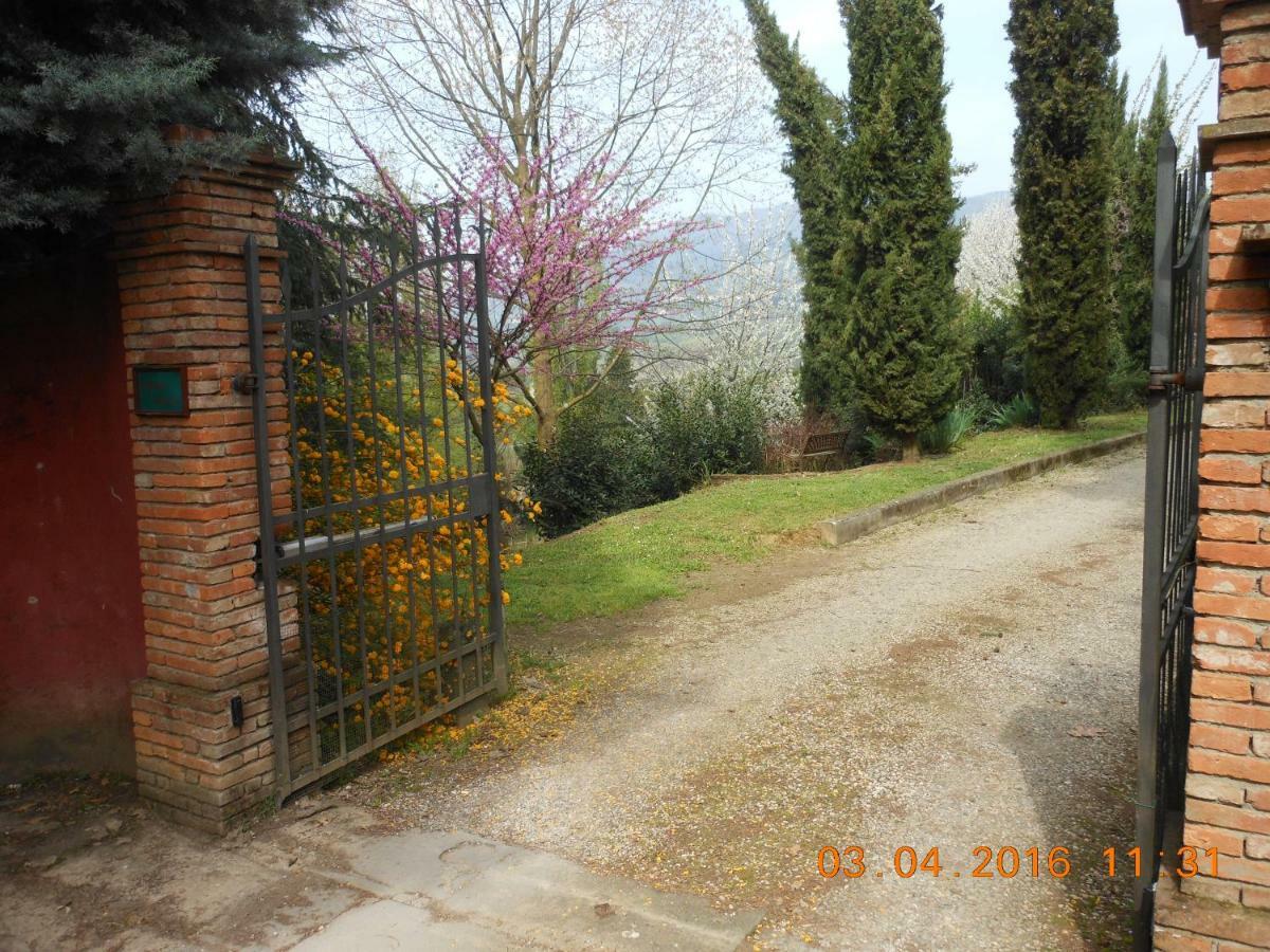 Il Fienile Del Colle Villa Pescia Luaran gambar